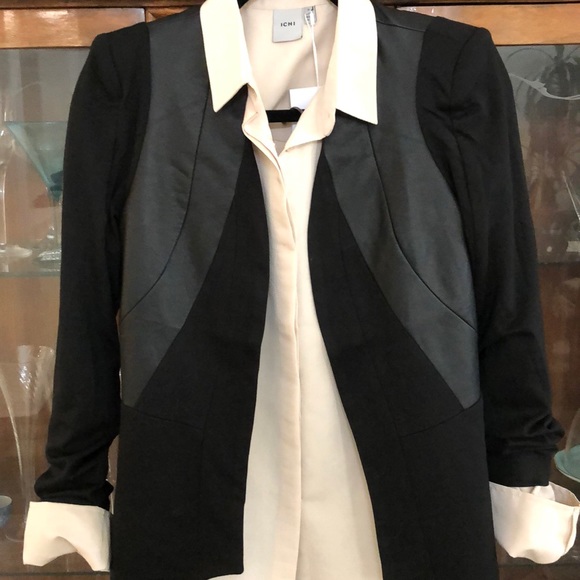 Pursuit jacket in black by “Wish” - Picture 2 of 4